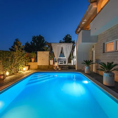 Luminosa By Feel Croatia * Pridraga