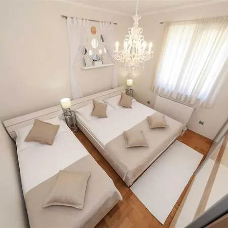 Vila Luminosa By Feel Croatia *